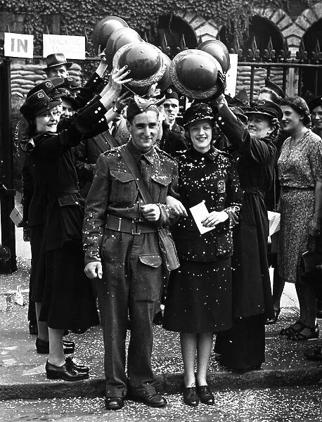 Women at War Marriage September 1939 ATS Private Betty Coustable marries private