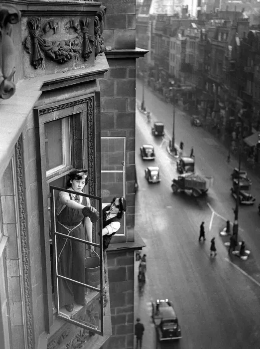 Framed Print : Women Window Cleaners, 1941 women doing mens jobs during the war years Framed Print : Women Window Cleaners, 1941 women doing mens jobs during the war years