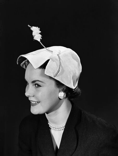 Womens clothing, fashion, hats. 1955