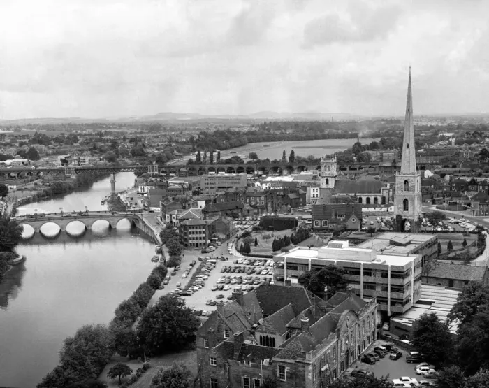 Framed Print : Worcester and the river crossings from the cathedral tower Framed Print : Worcester and the river crossings from the cathedral tower
