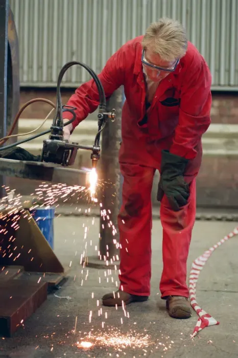 Framed Print : Work in progress at Hartlepool Steel Fabrications on the Gateshead Angel of the North