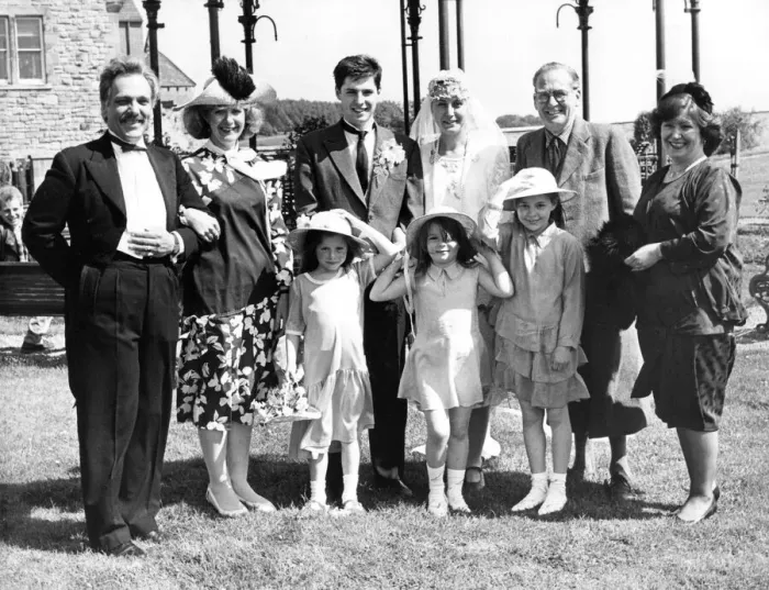 Framed Print : Workers at Beamish Open Air Museum put on their glad rags for a 1920s style wedding