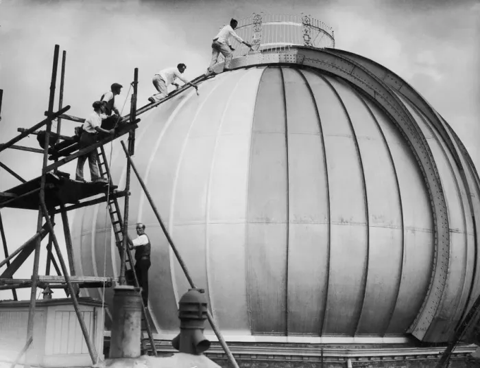 Framed Print : Workers cleaning and painting the dome which houses the famous 28 inch telescope Framed Print : Workers cleaning and painting the dome which houses the famous 28 inch telescope