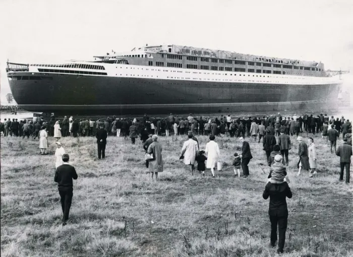 Framed Print : The workforce and their families gather at the launch of the new liner QE2 at John Brown Framed Print : The workforce and their families gather at the launch of the new liner QE2 at John Brown