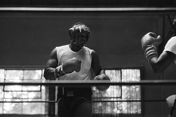 World boxing champion George Foreman trains at the Farigrounds in Pleasanton