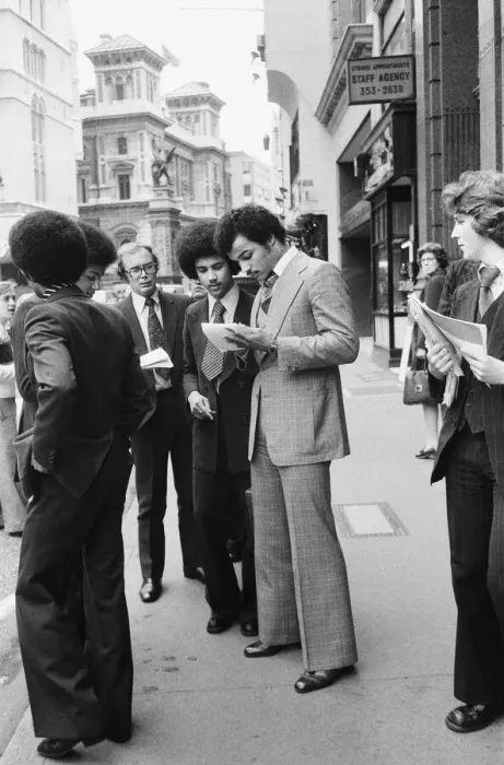 Framed Print : World Boxing Champion John Conteh appeared at Law Courts today