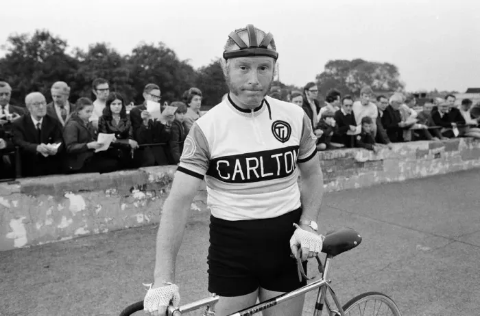 Framed Print : Former World Champion sprint cyclist Reg Harris pictured at the Fallowfield Racing track Framed Print : Former World Champion sprint cyclist Reg Harris pictured at the Fallowfield Racing track