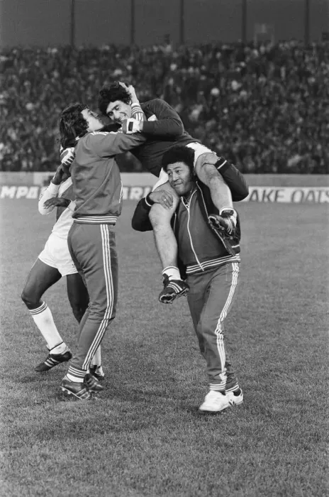 Framed Print : World Cup 1978, Argentina. Scotland 1 v. Peru 3. The Peruvian goal keeper Framed Print : World Cup 1978, Argentina. Scotland 1 v. Peru 3. The Peruvian goal keeper