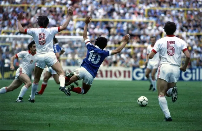 Framed Print : World Cup 1982 France 1 Czechoslovakia 1 Platini(10 Framed Print : World Cup 1982 France 1 Czechoslovakia 1 Platini(10