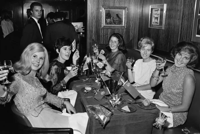 Framed Print : World Cup banquet held at the Royal Garden Hotel in Kensington