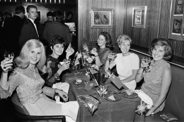 Framed Print : World Cup banquet held at the Royal Garden Hotel in Kensington