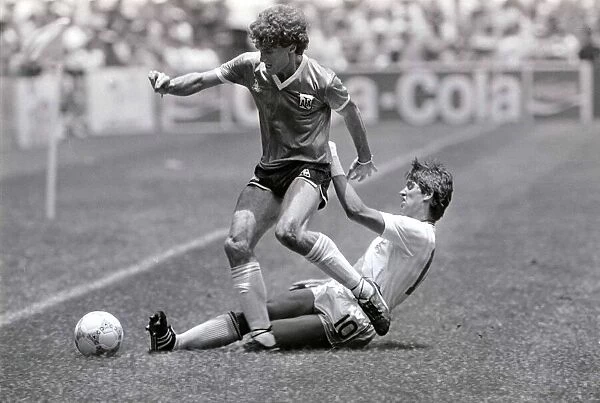 World Cup final 1986 Quarter final Gary Lineker puts in a well timed 6