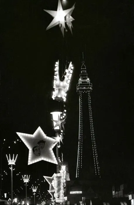 Framed Print : The world famous Blackpool Illuminations in the Lancashire seaside resort Framed Print : The world famous Blackpool Illuminations in the Lancashire seaside resort