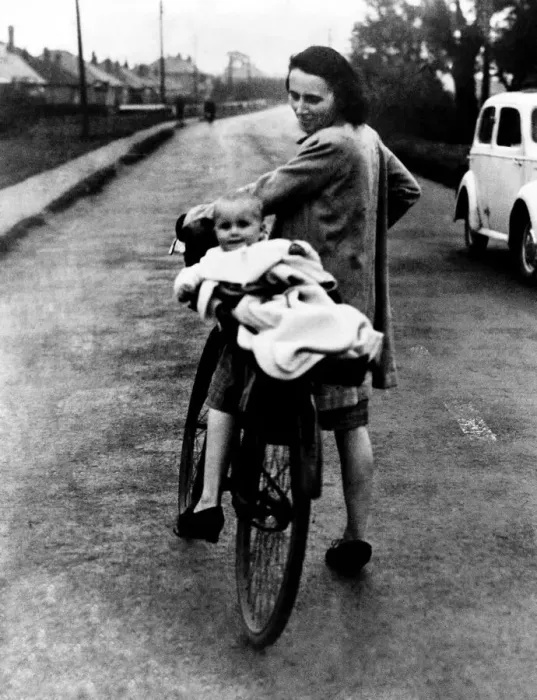 Framed Print : World War II: Britain Blitz. Women and baby seen here leaving the city for the country