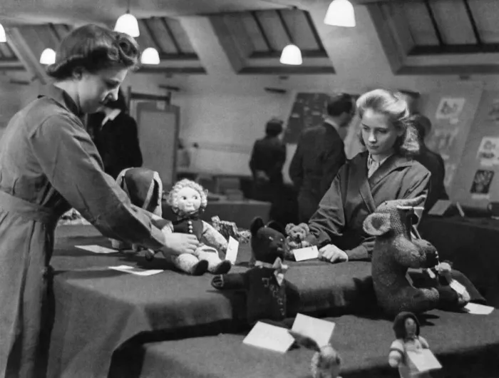Framed Print : World War II: Home Front. Dorothy Meadows (16) and Paela Gearing (14 Framed Print : World War II: Home Front. Dorothy Meadows (16) and Paela Gearing (14
