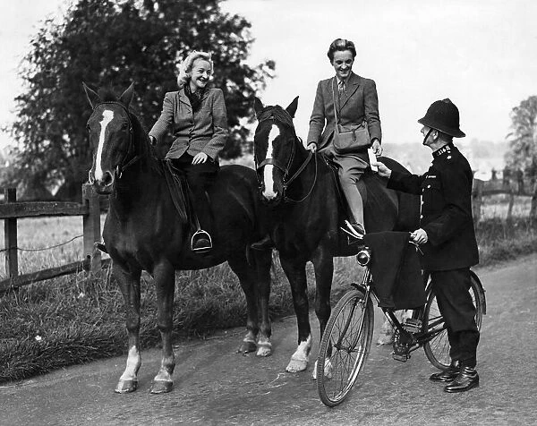 World war II Women: W. V. S. horse-women despatch riders are now racing round the county of