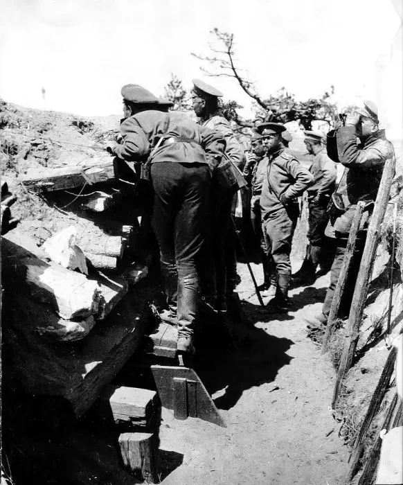 Framed Print : World War One - Russian troops in the trenches Aug 1916 Framed Print : World War One - Russian troops in the trenches Aug 1916