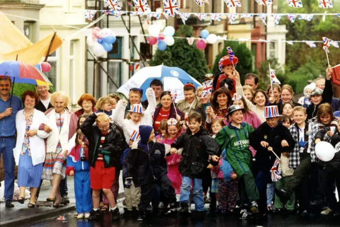 Framed Print : World War Two - Second World War - 50th Anniversary VE Day Celebrations - VE Day street