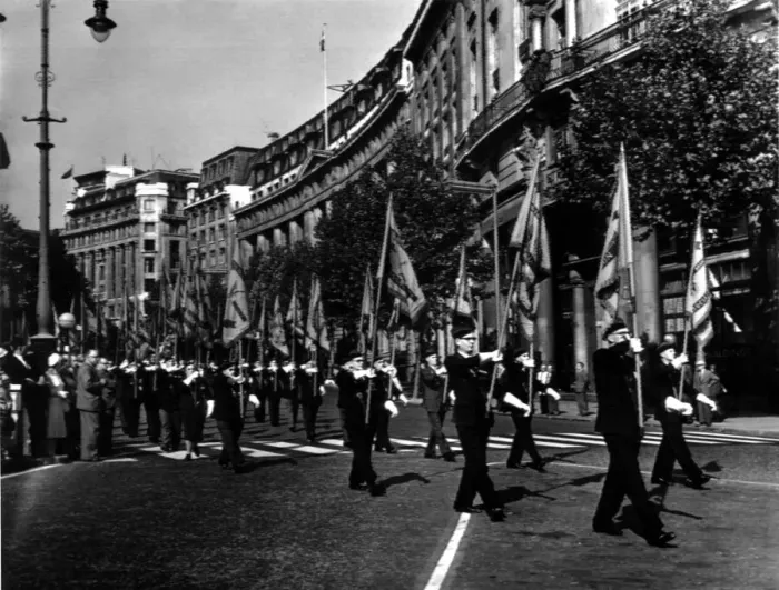 Framed Print : World War Two - Second World War - Battle of Britain Commemoration parade Framed Print : World War Two - Second World War - Battle of Britain Commemoration parade