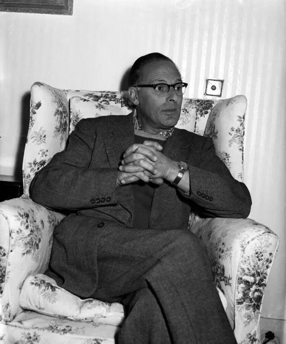 Framed Print : World War Two Special Operations Executive officer Peter Churchill. 30th November 1958 Framed Print : World War Two Special Operations Executive officer Peter Churchill. 30th November 1958