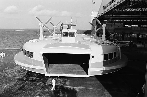 The worlds biggest hovercraft makes it public debut. The SRN 4 on show at Cowes