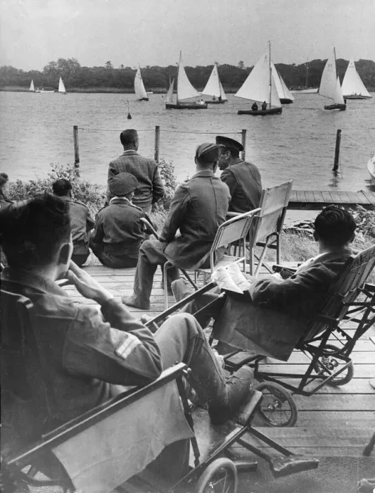 Framed Print : Wounded British Army personnel, from local hospitals in Norfolk are entertained on by Framed Print : Wounded British Army personnel, from local hospitals in Norfolk are entertained on by