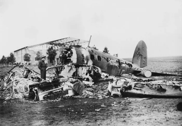 Framed Print : Wrecked German and Italian aircraft hangar outside Benghazi. 25th February 1941 Framed Print : Wrecked German and Italian aircraft hangar outside Benghazi. 25th February 1941
