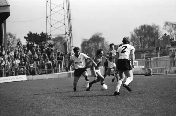 Framed Print : Wrexham 0 v. Barnsley 0. April 1982 MF06-34-039 Local Caption Division 2 Football Framed Print : Wrexham 0 v. Barnsley 0. April 1982 MF06-34-039 Local Caption Division 2 Football