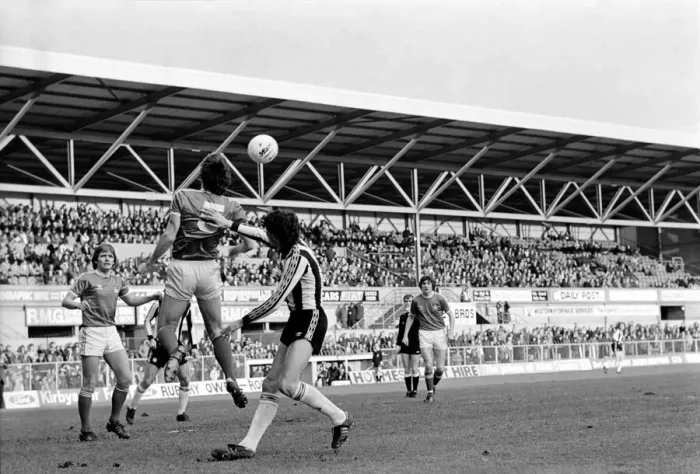 Framed Print : Wrexham 0 v. Newcastle 0. Division Two Football. January 1981 MF01-09-003 Framed Print : Wrexham 0 v. Newcastle 0. Division Two Football. January 1981 MF01-09-003