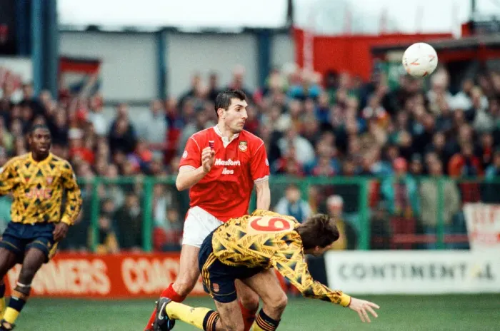 Framed Print : Wrexham v Arsenal, FA Cup match at the Racecourse Ground in Wrexham, 4th January 1992