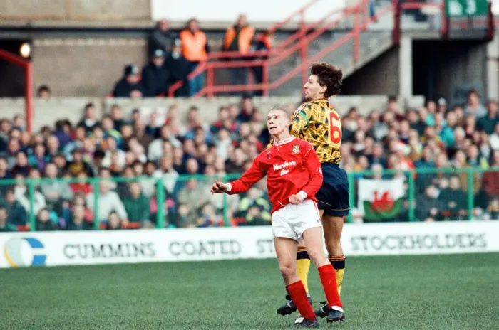 Framed Print : Wrexham v Arsenal, FA Cup match at the Racecourse Ground in Wrexham, 4th January 1992
