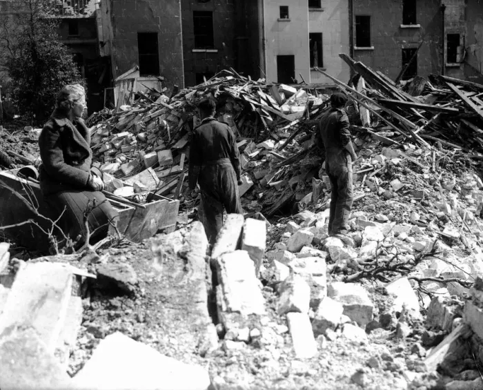 Framed Print : WW2 Air Raid Damage Bath Bomb damage at Bath - people survey the damage
