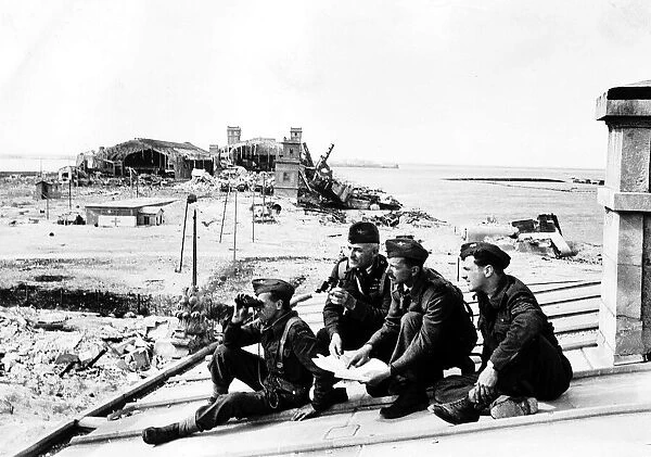 WW2 First British to enter Cherbourg were four RAF members of the Embarkation Unit