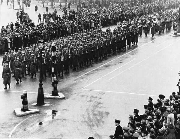WW2 Home Guard Parade 3 December 1944 The Home Guard march past Hyde Park
