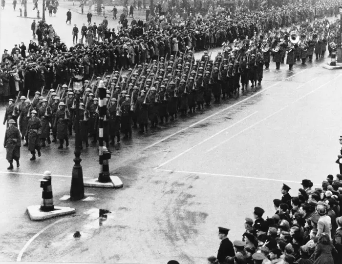 Framed Print : WW2 Home Guard Parade 3 December 1944 The Home Guard march past Hyde Park Framed Print : WW2 Home Guard Parade 3 December 1944 The Home Guard march past Hyde Park