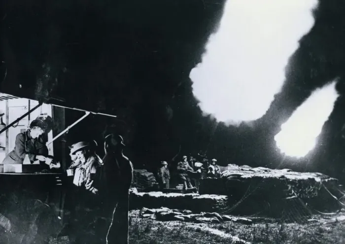 Framed Print : A Y. M. C. A Mobile canteen on an anti aircraft gun battery during the blitz on London