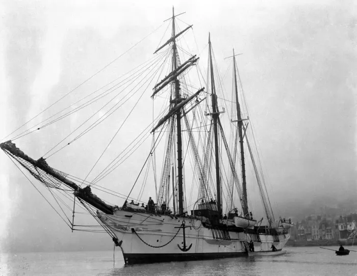 Framed Print : The yacht St George, which was used for the South Seas Expedition. Circa 1925 Framed Print : The yacht St George, which was used for the South Seas Expedition. Circa 1925