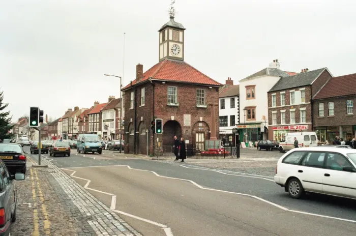 Framed Print : Yarm High Street. 30th November 1995 Framed Print : Yarm High Street. 30th November 1995