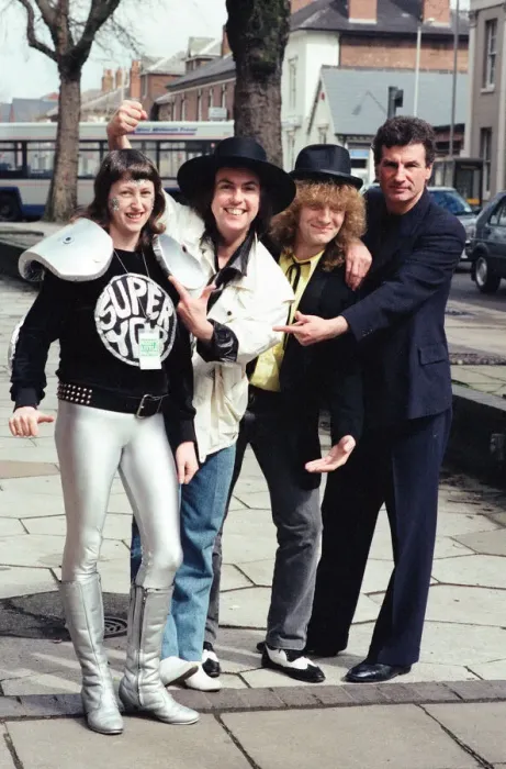 Framed Print : Twenty year old fan of Slade, Di Daley from Manchester dresses for the part in her super Framed Print : Twenty year old fan of Slade, Di Daley from Manchester dresses for the part in her super
