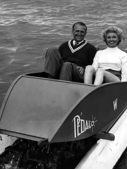 Framed Print : Yolande Donlan American Actress with Douglas Fairbanks on a Pedalo water boat Framed Print : Yolande Donlan American Actress with Douglas Fairbanks on a Pedalo water boat