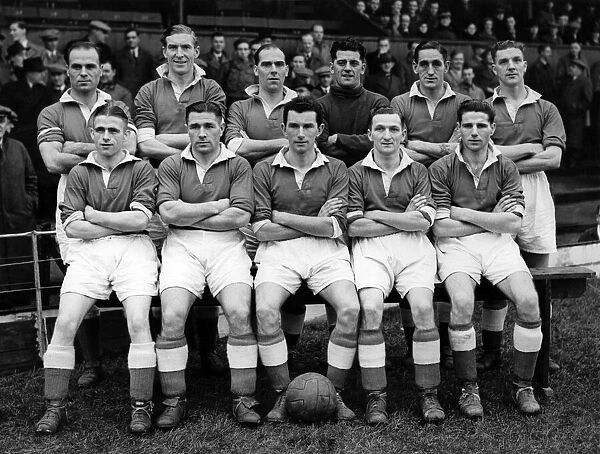 York City football team pose for a group picture. Back (L to R