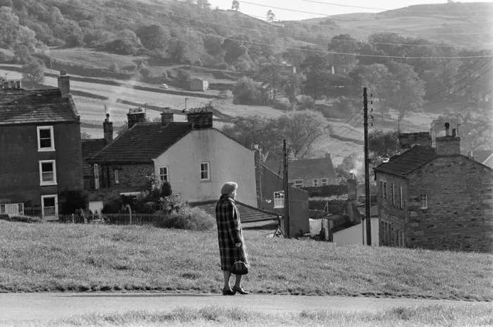 Framed Print : Yorkshire Dales, North Yorkshire. Sunday 24th October 1982 Framed Print : Yorkshire Dales, North Yorkshire. Sunday 24th October 1982