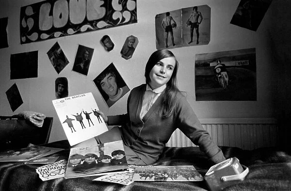 Young Bealtes fan with her albums in her bedroom. December 1969 Z11800-004