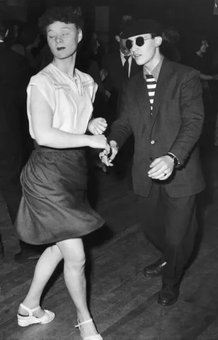 Framed Print : A young couple dancing at Club Be-Bop in High Cross, Tottenham, North london Framed Print : A young couple dancing at Club Be-Bop in High Cross, Tottenham, North london