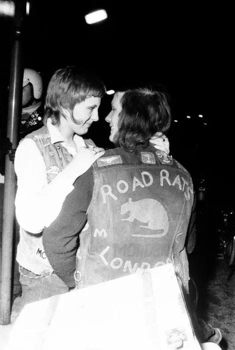 Framed Print : Young couple, Katie Overton and Alan Hutson, pictured outside a club in Hammersmith Framed Print : Young couple, Katie Overton and Alan Hutson, pictured outside a club in Hammersmith