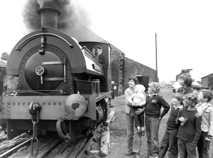 Framed Print : Youngsters enjoying the last few days of their holidays find the old steam trains Framed Print : Youngsters enjoying the last few days of their holidays find the old steam trains