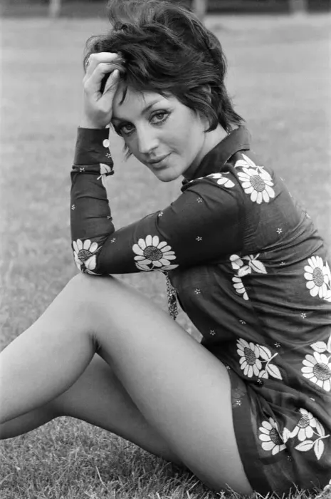 Framed Print : Yvonne Paul, Actress, Model & Dancer, aged 22, pictured 22nd June 1969 Framed Print : Yvonne Paul, Actress, Model & Dancer, aged 22, pictured 22nd June 1969