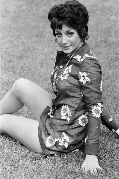 Framed Print : Yvonne Paul, Actress, Model & Dancer, aged 22, pictured 22nd June 1969 Framed Print : Yvonne Paul, Actress, Model & Dancer, aged 22, pictured 22nd June 1969