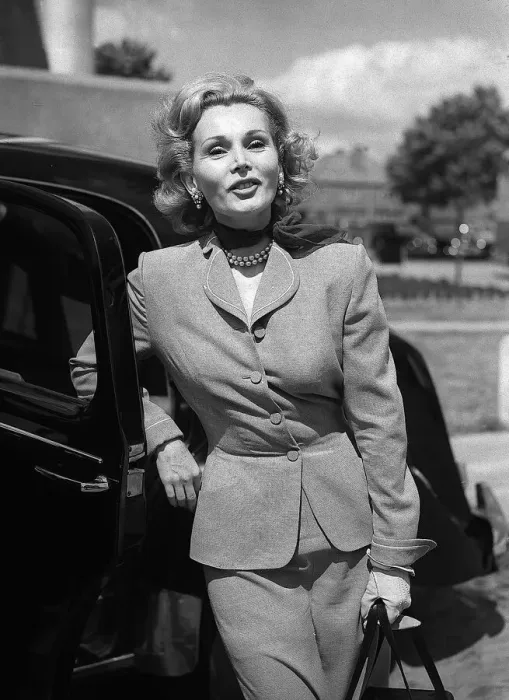 Framed Print : Zsa Zsa Gabor 13th August 1952. Born- Sari Gabor, on Feb Framed Print : Zsa Zsa Gabor 13th August 1952. Born- Sari Gabor, on Feb