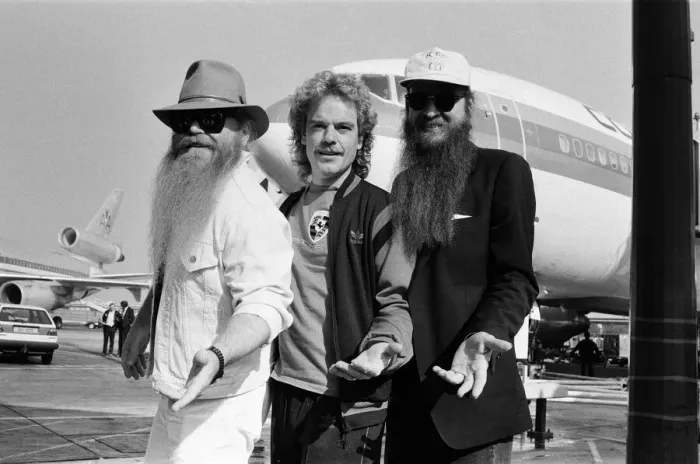 Framed Print : ZZ Top arrive at Gatwick Airport. 10th September 1986 Framed Print : ZZ Top arrive at Gatwick Airport. 10th September 1986